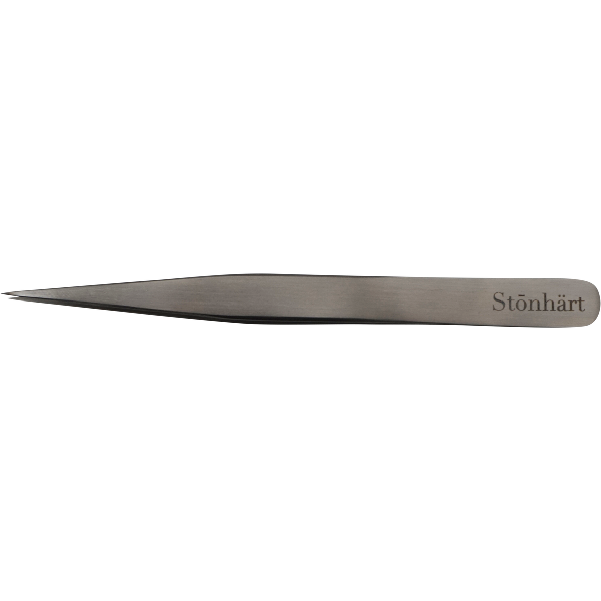 straight eyelash extension tweezers that are easy to grip and comfortable for lash artists. This is an essential tweezer for artists and can easily pull lashes from the strip with ease.