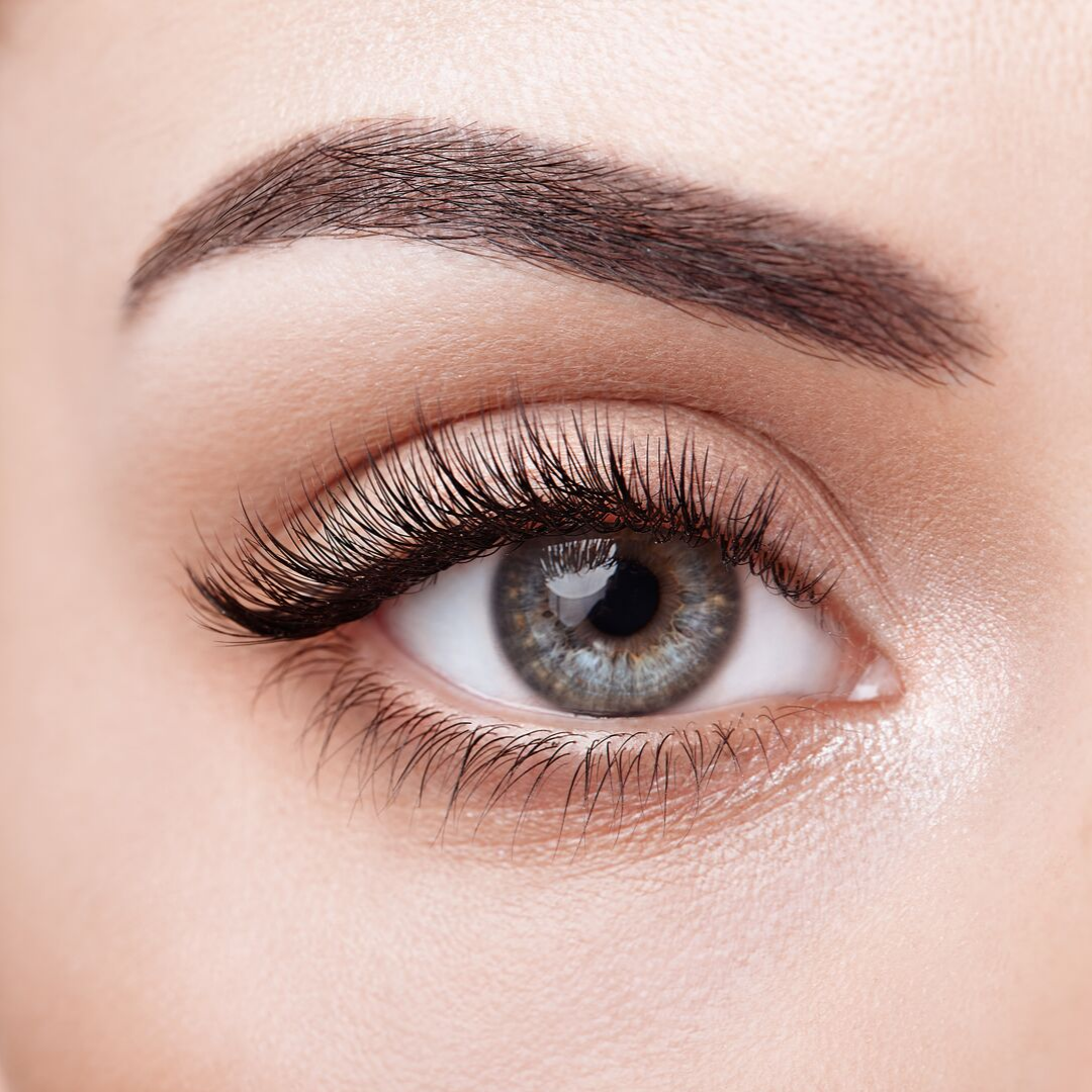 How To Work With Sensitive Lash Extension Clients