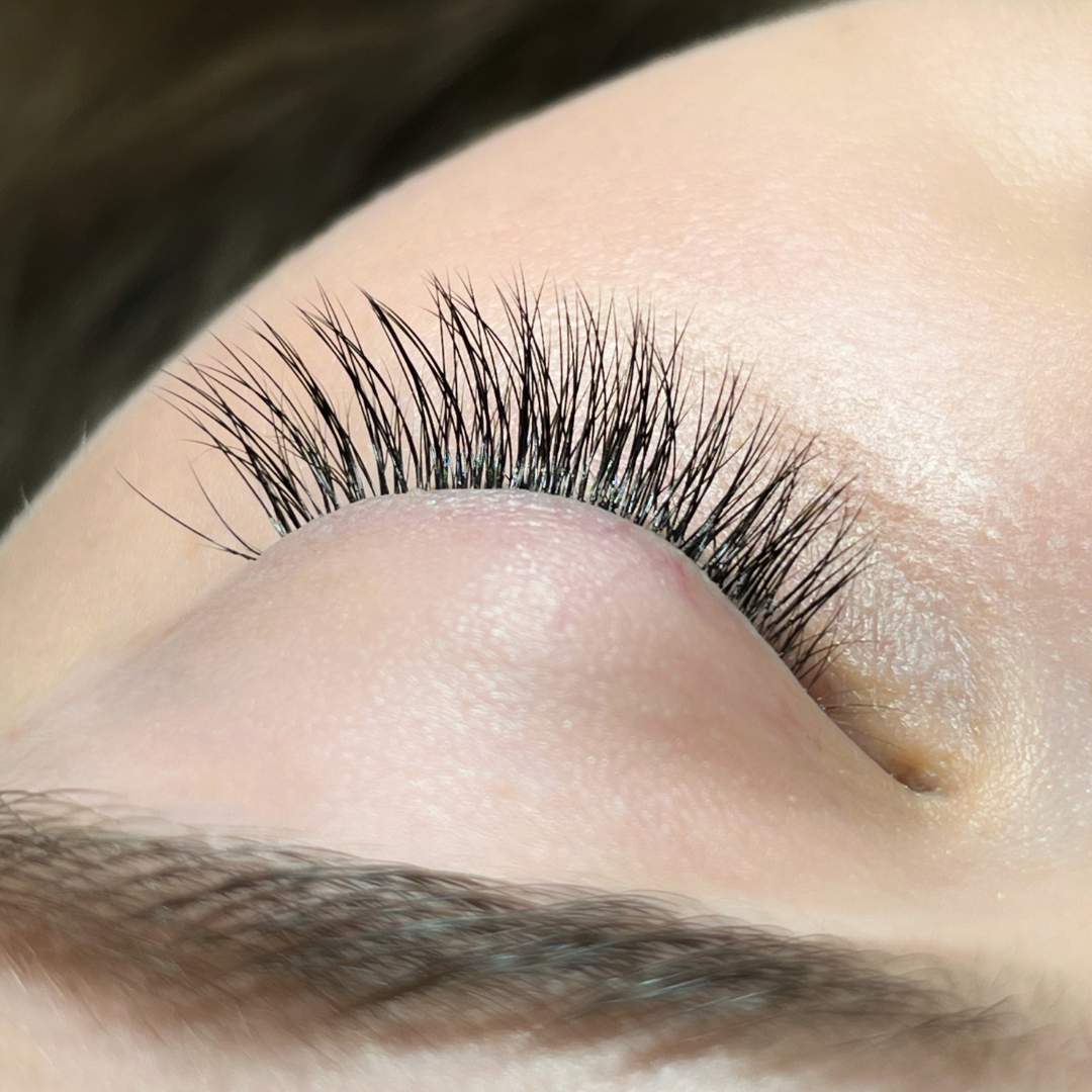 Classic Eyelash Extensions Refresher Certification