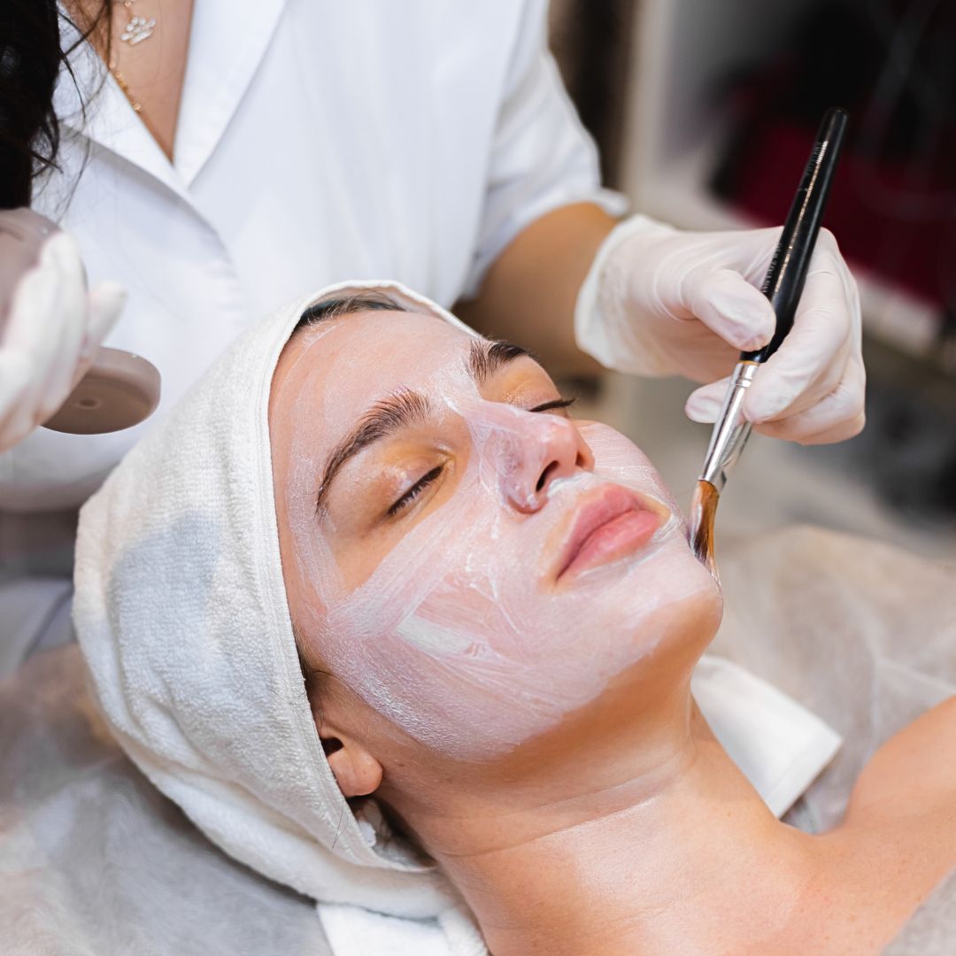 Image O2 Lift Facial in Student Clinic