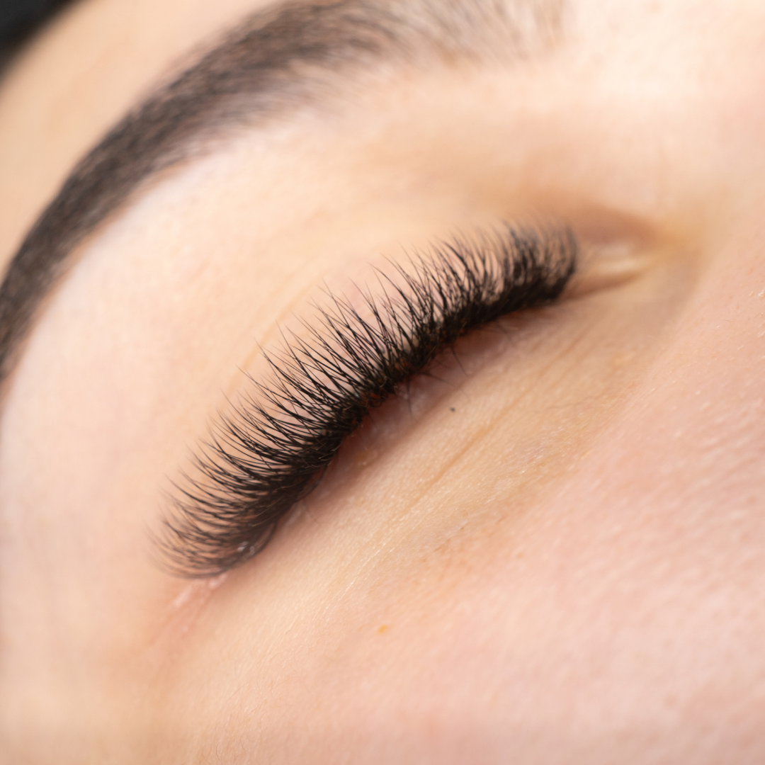 Volume Eyelash Extension Refresher Certification